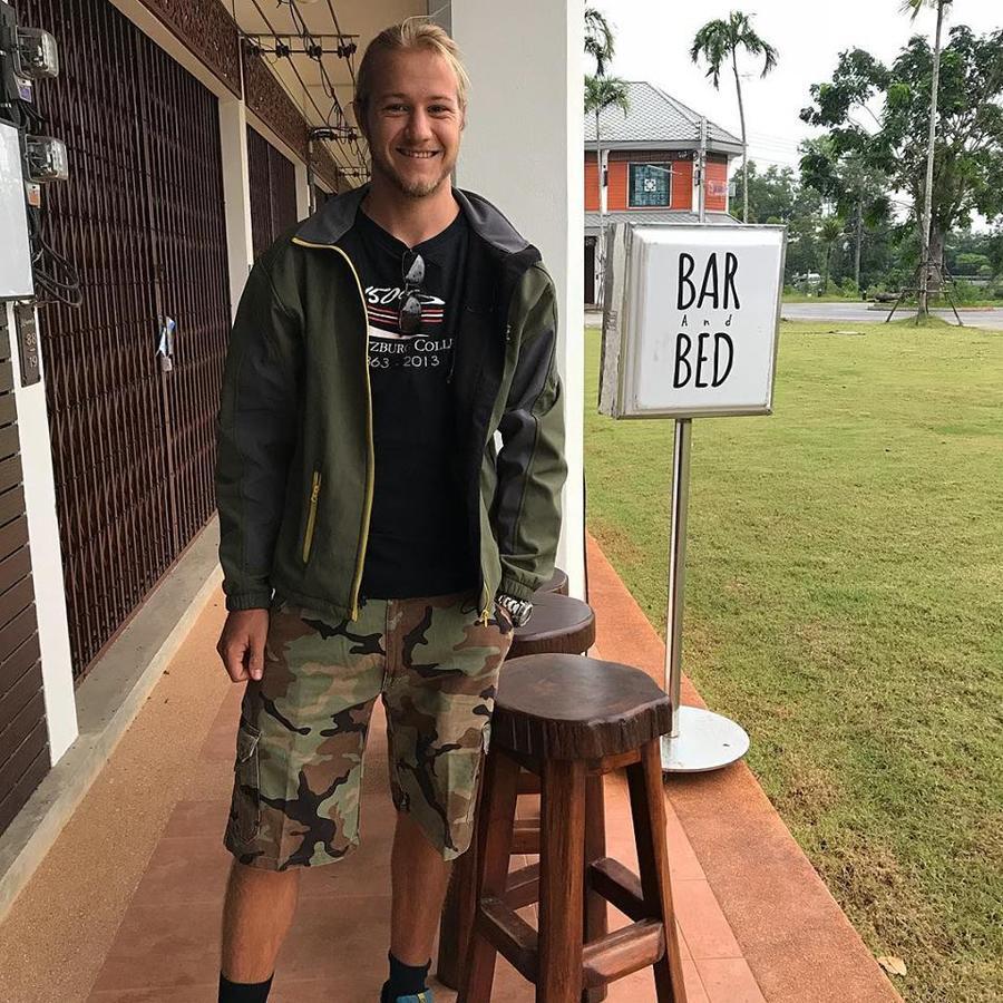 Barandbed Urt Hostel Surat Thani Exterior photo