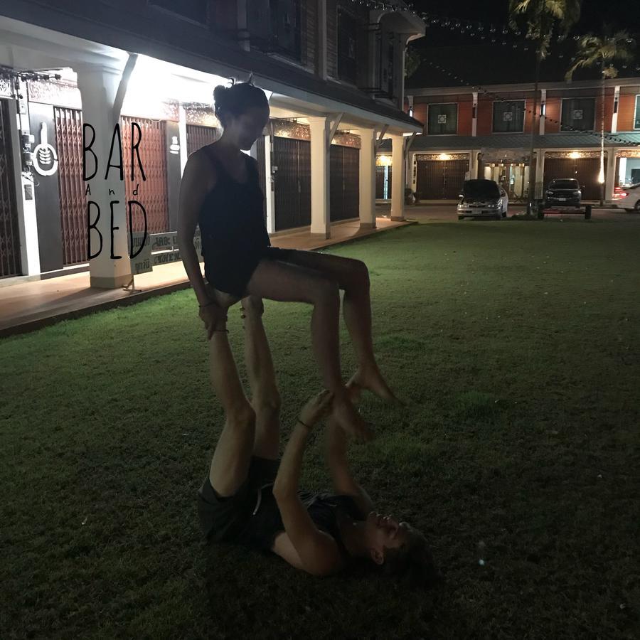 Barandbed Urt Hostel Surat Thani Exterior photo
