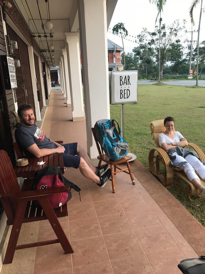 Barandbed Urt Hostel Surat Thani Exterior photo