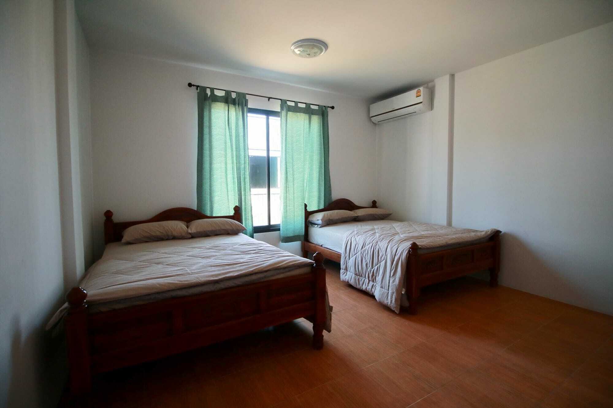 Barandbed Urt Hostel Surat Thani Exterior photo
